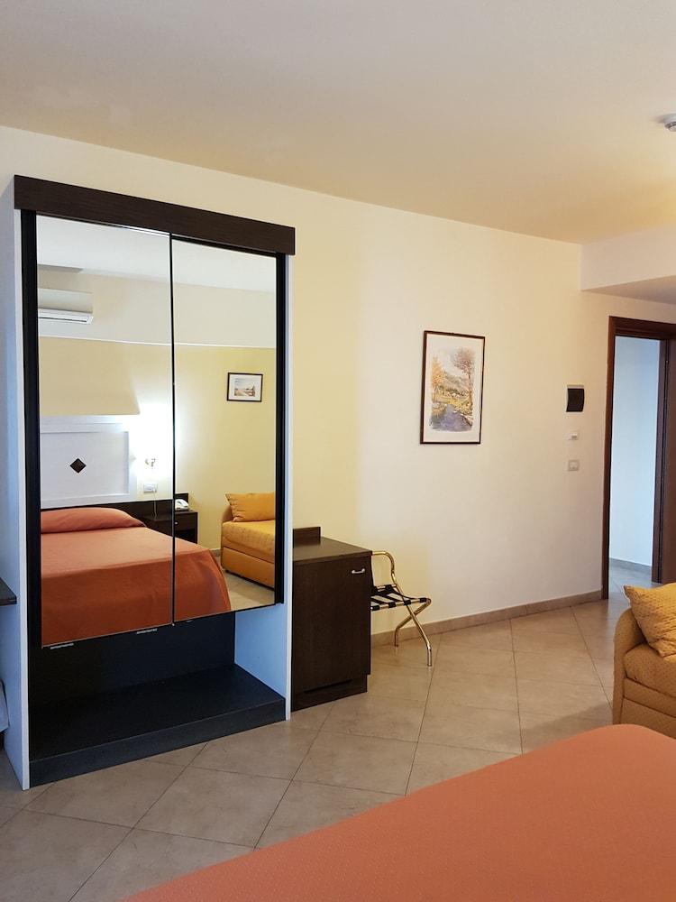 Hotel Orizzonte Letojanni Zewnętrze zdjęcie